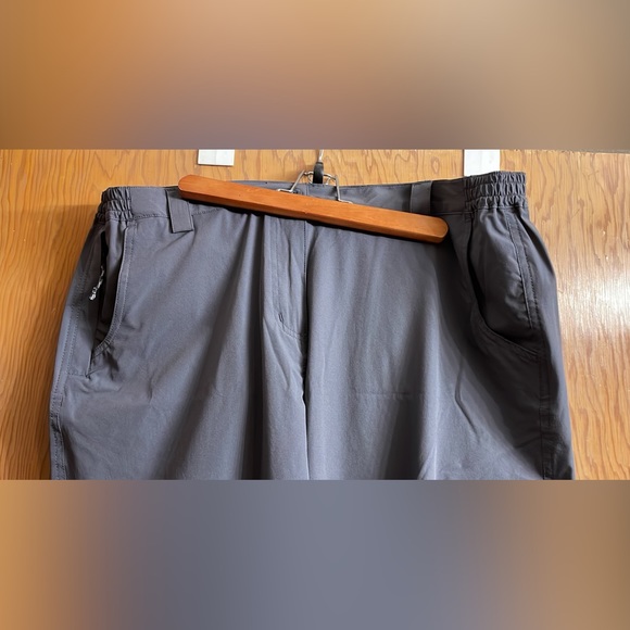 Ladies mountain warehouse hiking pants size 12us - Picture 3 of 4